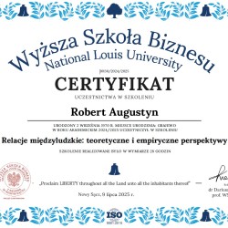 Powiększ